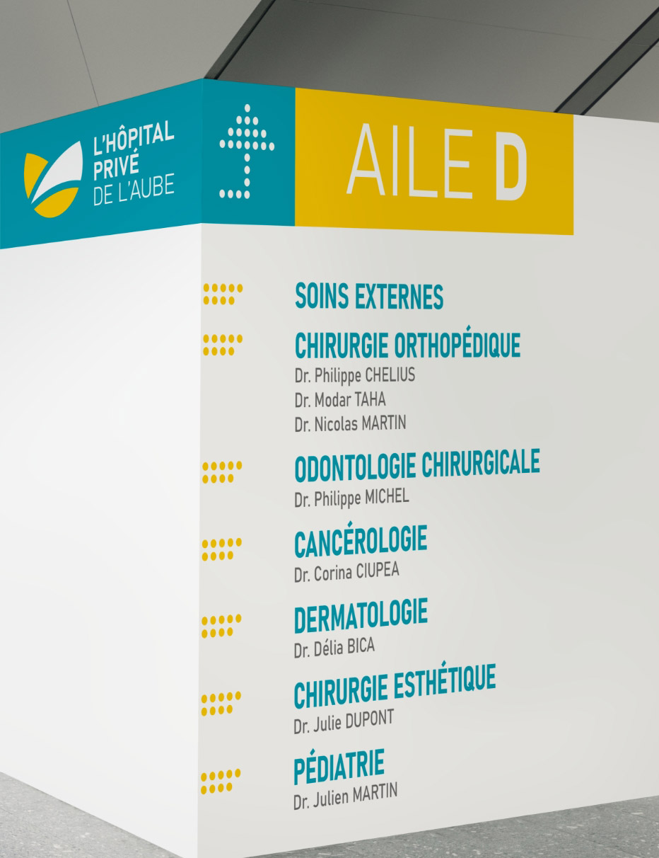 signalétique directionnelle intérieure de l’hôpital privé de l’Aube indiquant les pôles médicaux