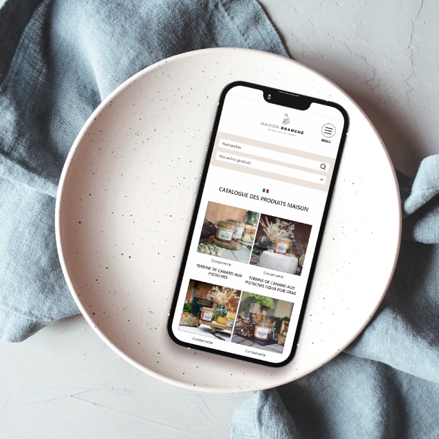 Version mobile du site vitrine de Maison Branche, UX optimisée pour les clients traiteurs haut de gamme