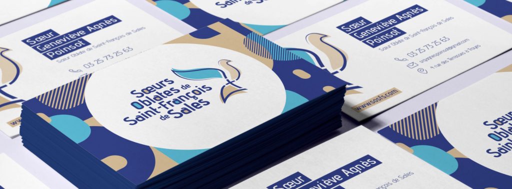 Cartes de visite créées dans le cadre de l’identité visuelle d’une communauté éducative